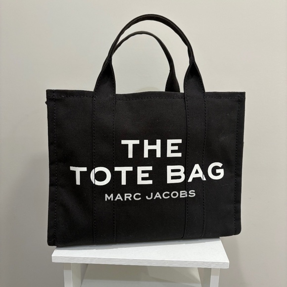 MARC JACOBS | The Canvas Medium Tote Bag | Black - Picture 1 of 7